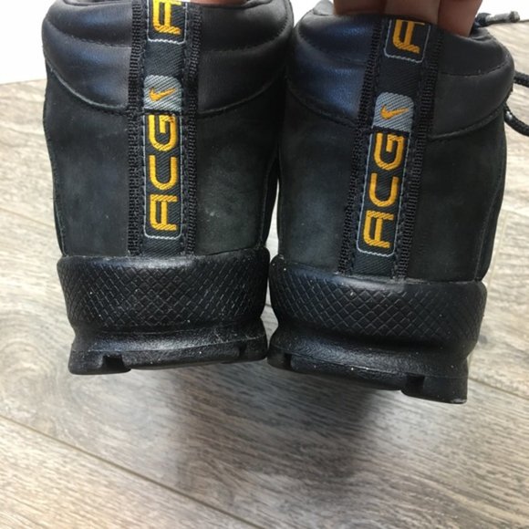 NIKE ACG Vintage Black Suede Hiking Boots 980810 - Picture 6 of 8